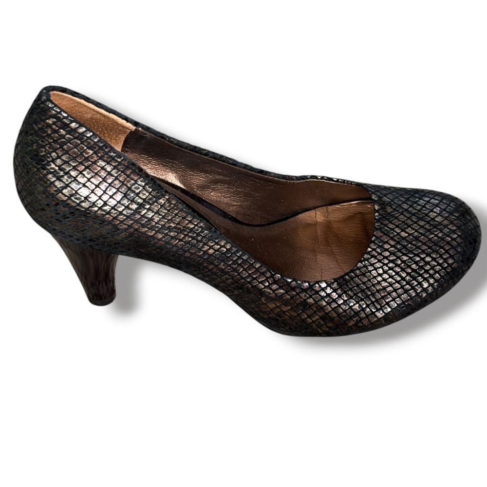 Kenneth Cole Reaction Inner Space Bronze Snakeskin Leather Black Round Toe Heels